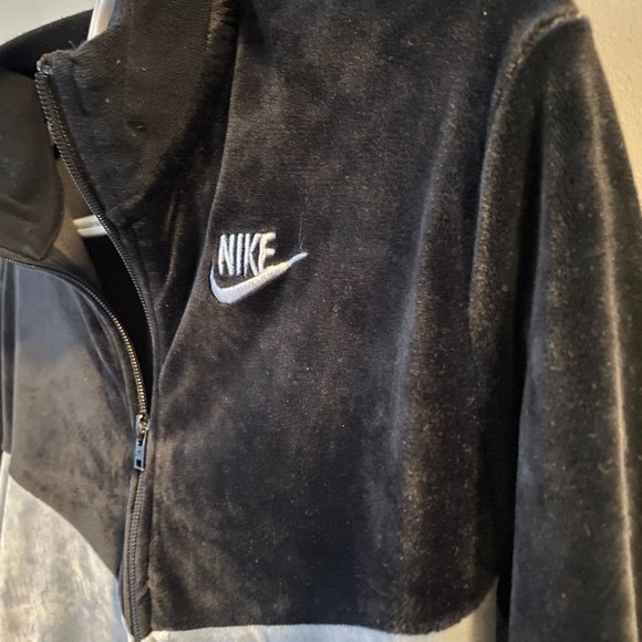 Nike Sportswear Velour Track Jacket Women Size Small - Picture 3 of 5